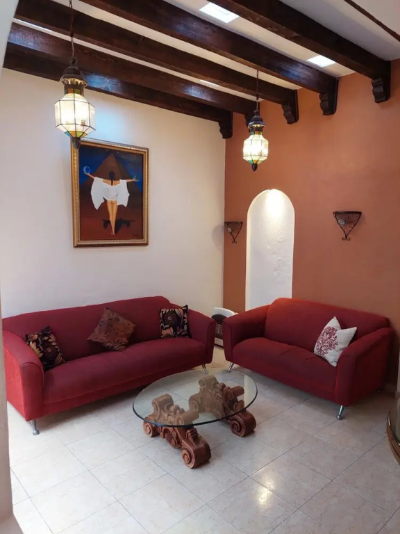 Centro 4bedroom Home on Stirling Dickinson