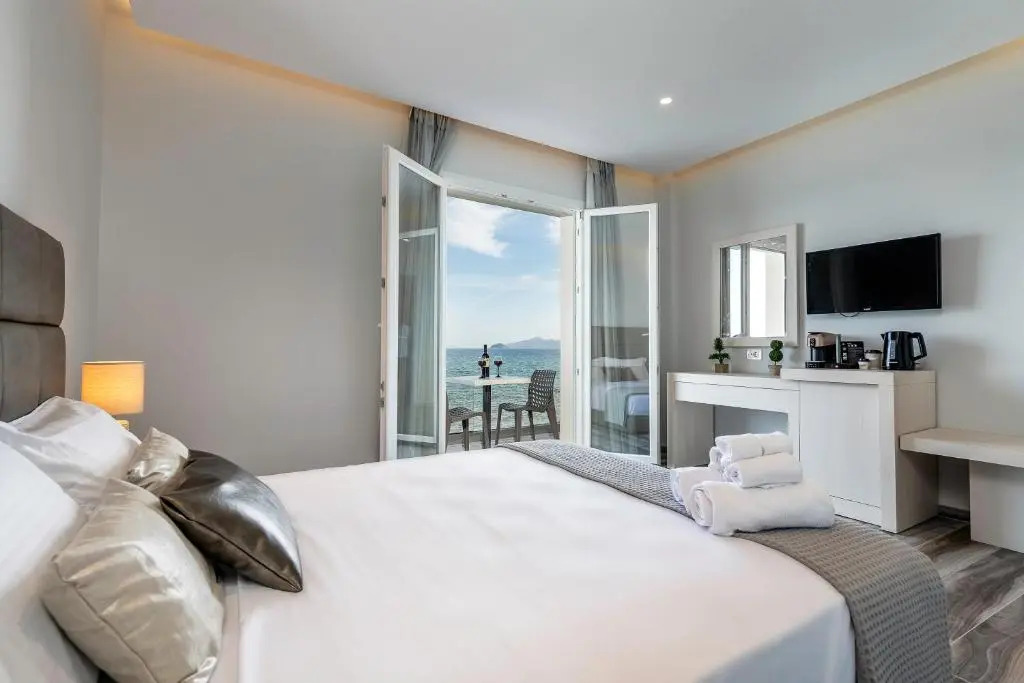 Kyma Rooms & Suites