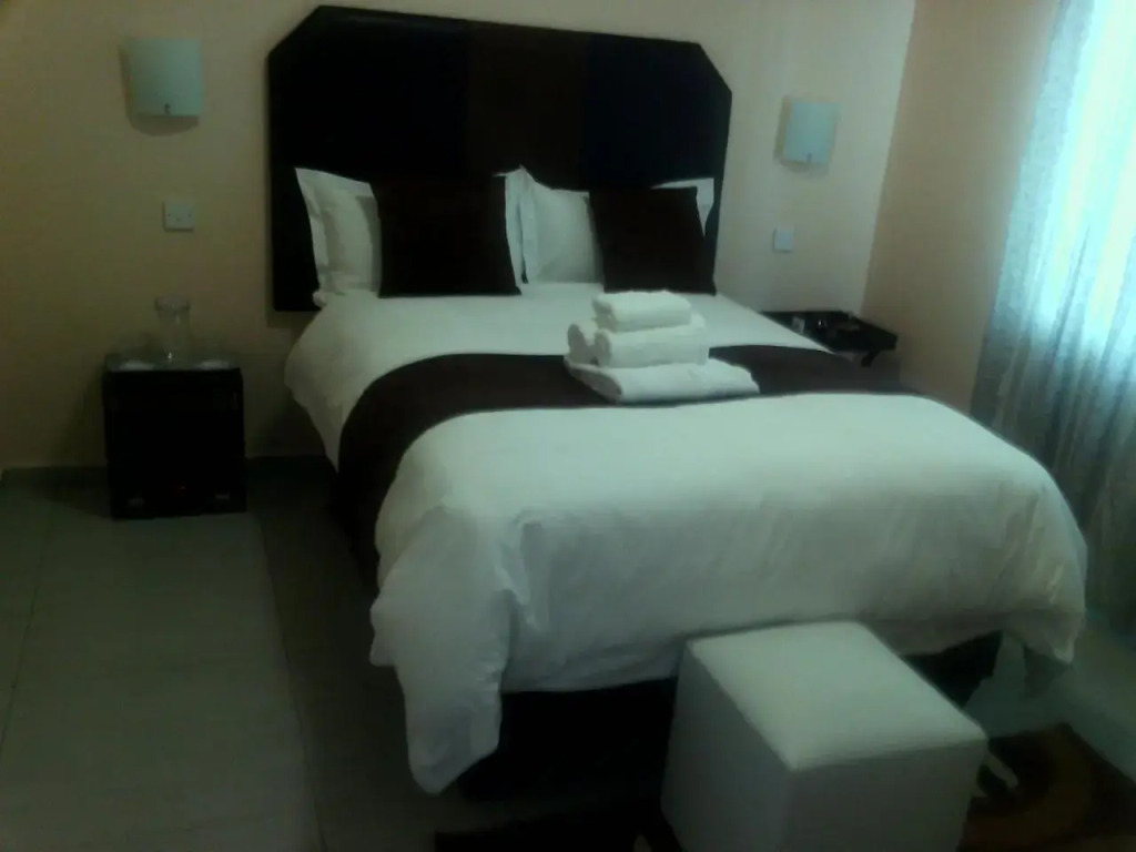 Fahms Self Catering