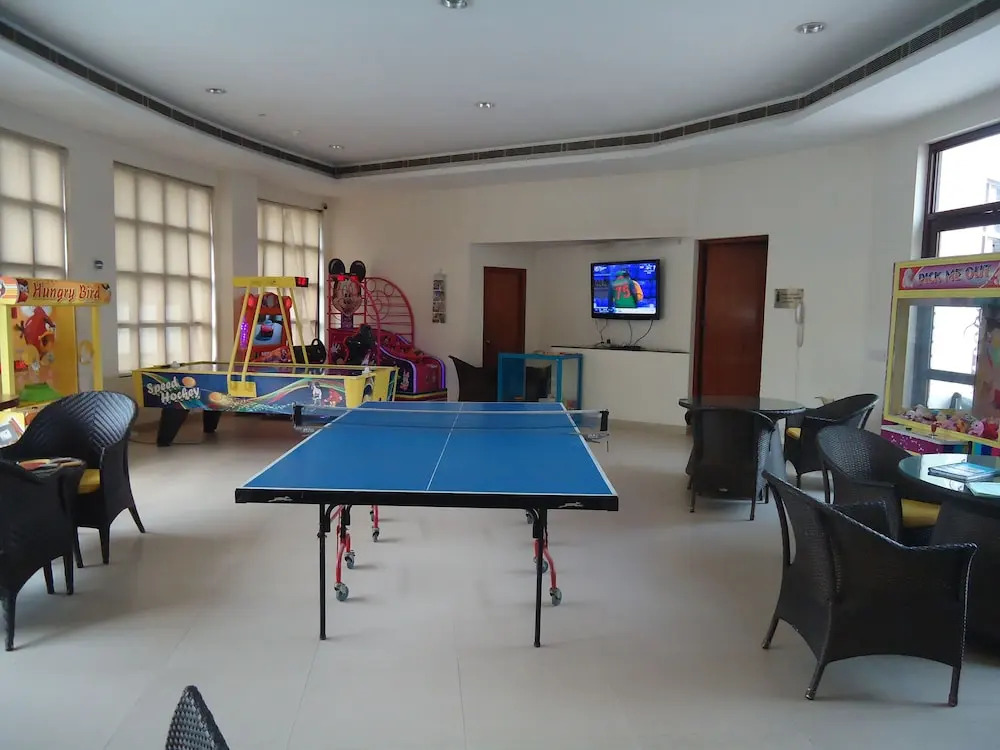 FabHotel Phase 3 DLF Corporate Park