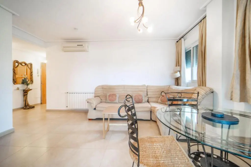 Confortable 2 Bedroom Groundfloor Apartment - PA703LT