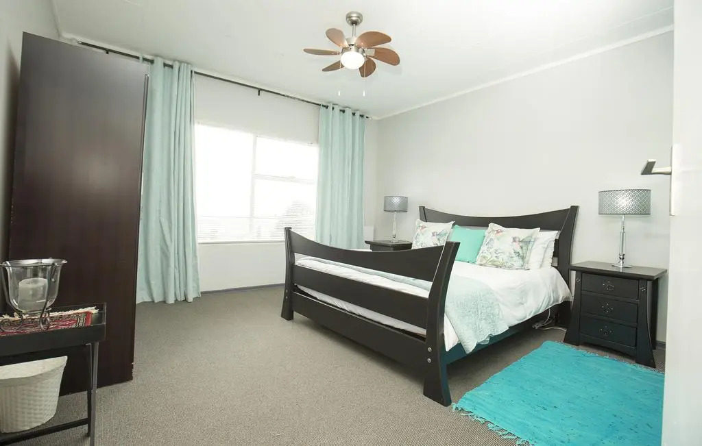 Golden View Luxury Self Catering