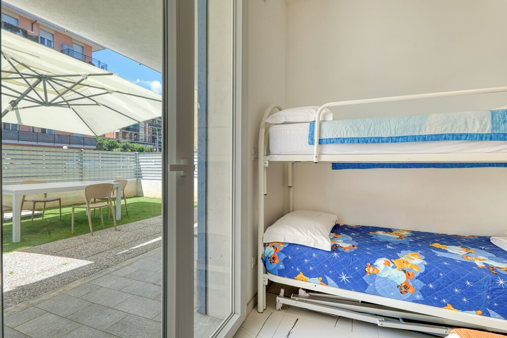 Marina Resort - Pool And Parking LUX