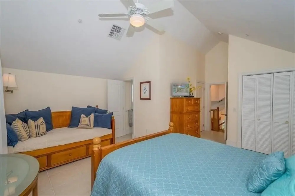 135 Damfiwill Street - 2Br Home