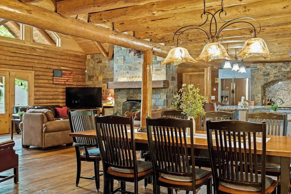 Bigwood Cabin Near Camelback Skiing, Hot Tub, Game Room, Firepit & Yard