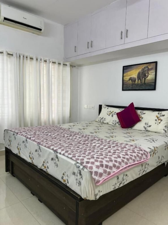 Little Chandhana Guest House