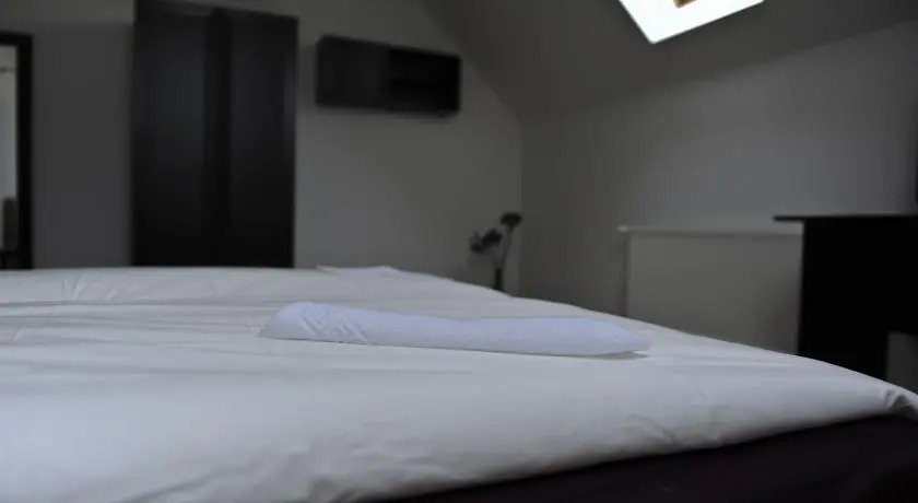 Pension Verona Airport