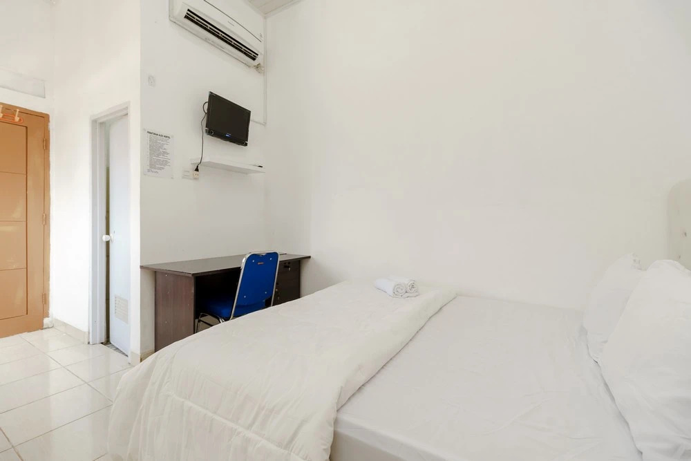 RedDoorz Near Jalan MP Mangkunegara Palembang