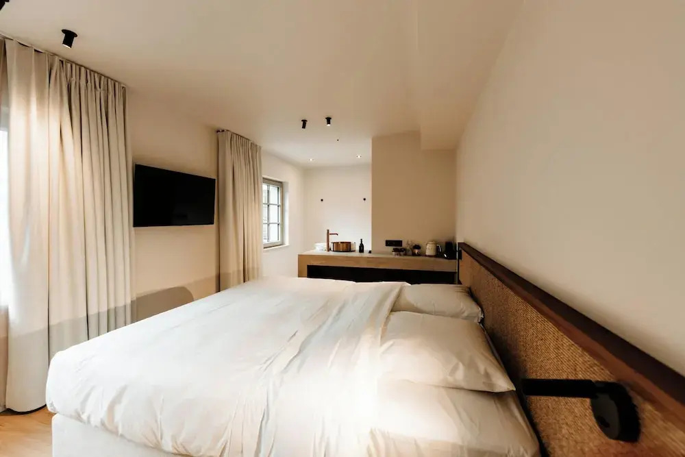 Alfred Hotel & Gastro Bar