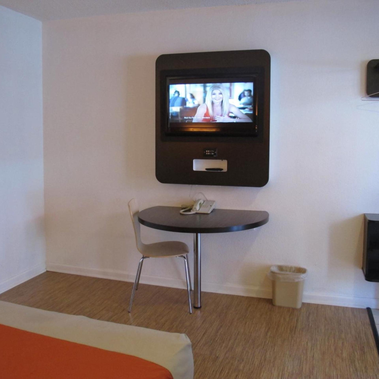 Motel 6 Baltimore MD