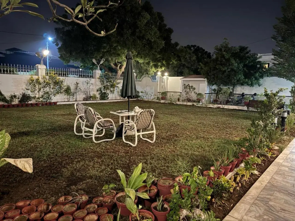 White House Karachi