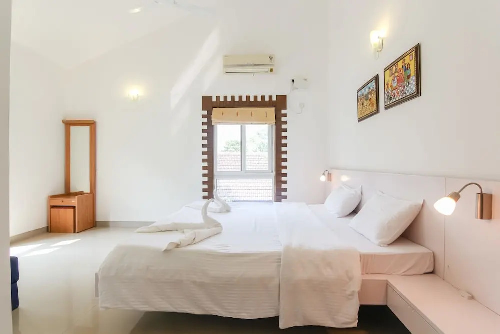 Rainforest - Casa Del Sol, Anjuna - 3 kms from the beach