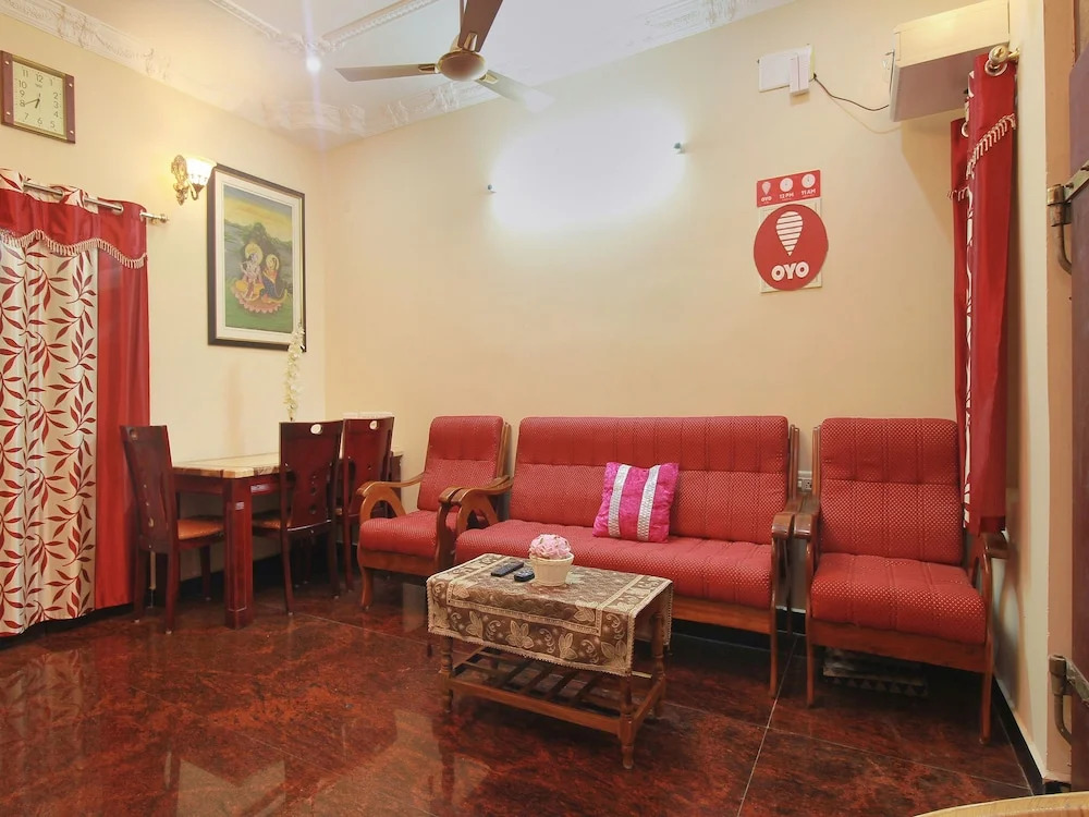 OYO 11862 Home Cozy 2BHK ECR Cuddalore Road