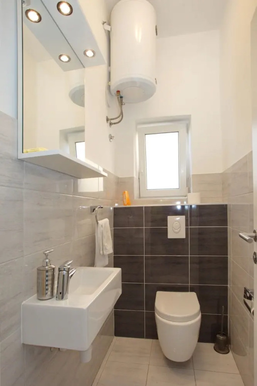 Apartments Divlji Cvit
