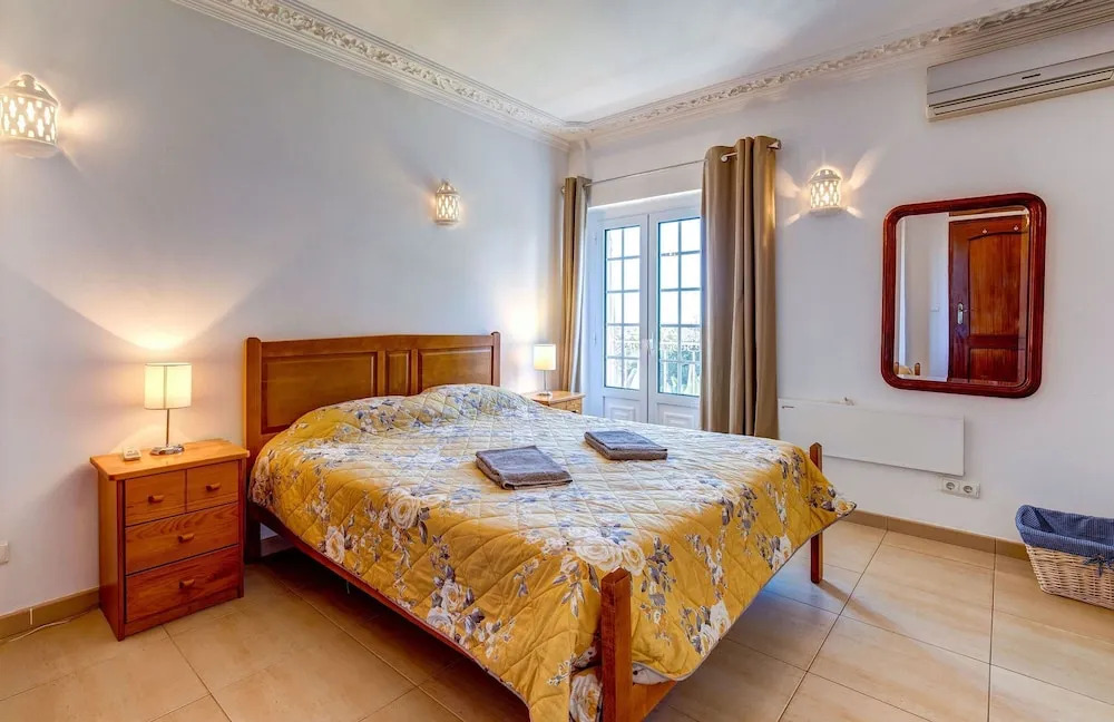 11 Marinha Two Bedroom Apt at Praia do Marinha