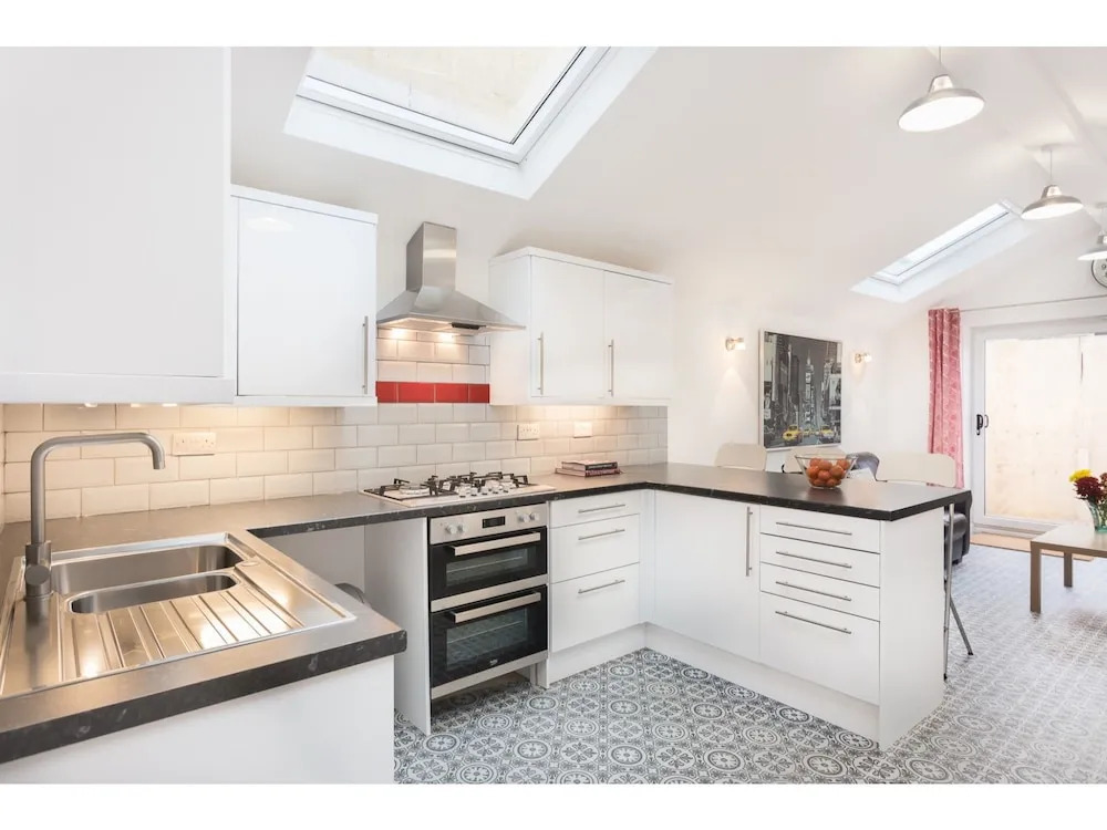 Newly Refurbished House in Bath - Sleeps 3