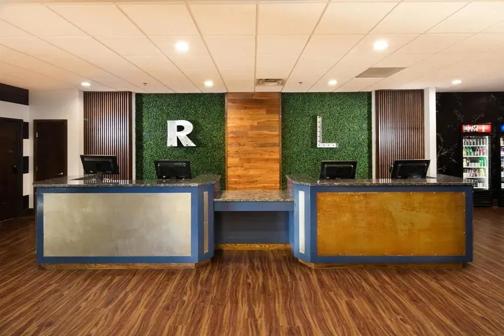Holiday Inn Omaha Convention Center