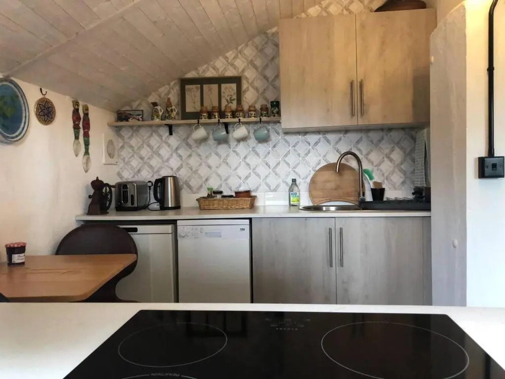 Little Linney - Sleeps 2 - Garden - Parking - Wifi
