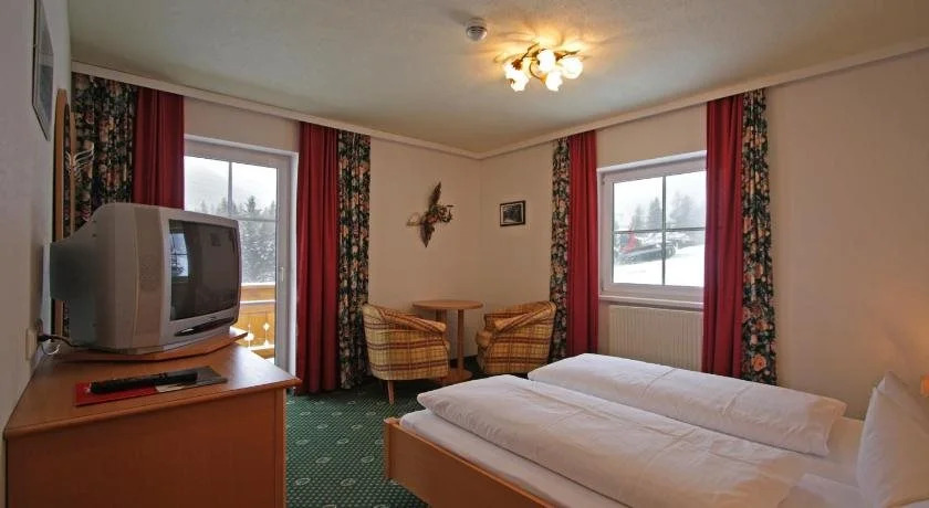 Hotel Garni - Restaurant Kaminstube