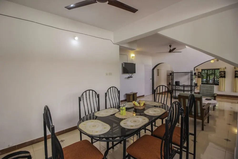 OYO 10401 Home 4BHK Villa Assagaon
