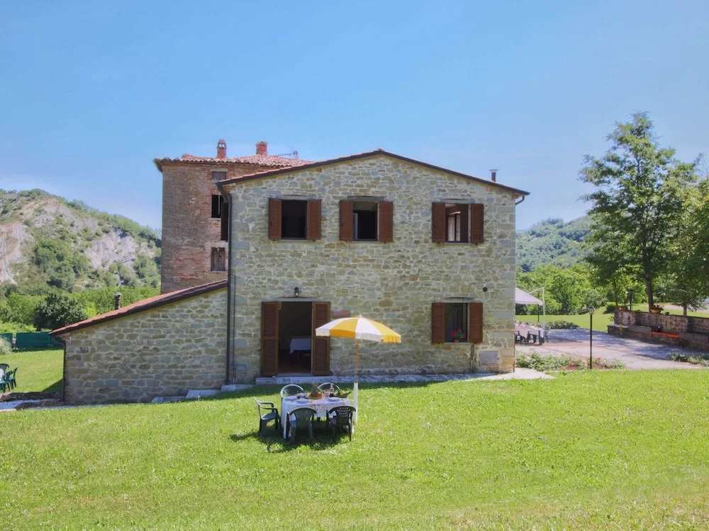 Apartment in Marche With Pool Access