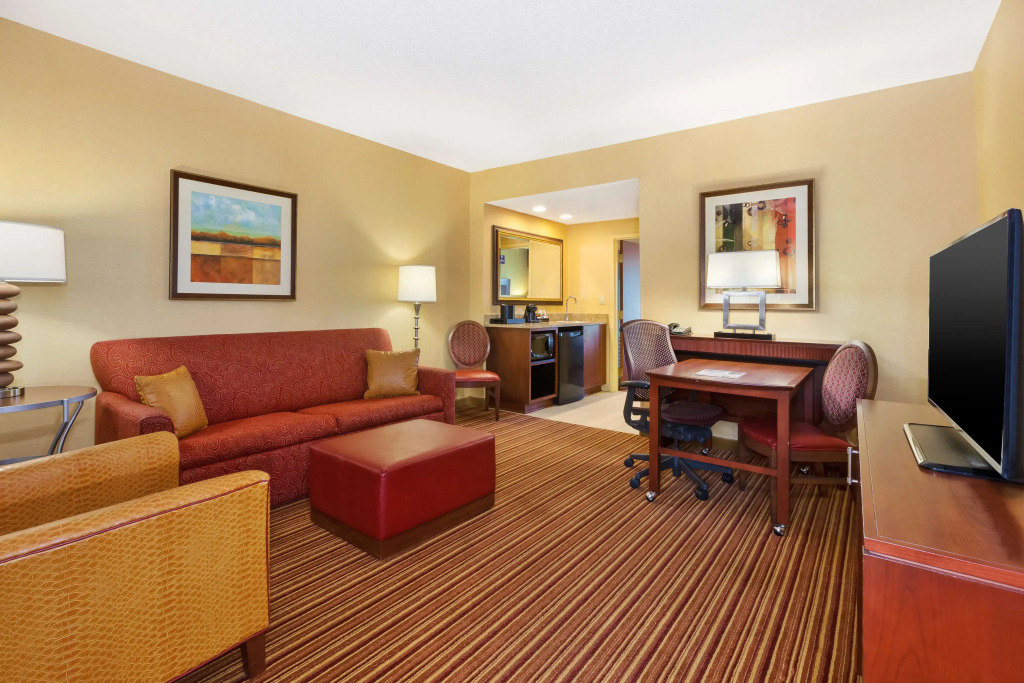 Embassy Suites Murfreesboro - Hotel & Conference Center