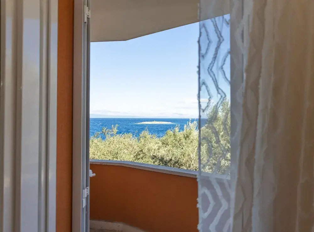 Apartments Sea Line