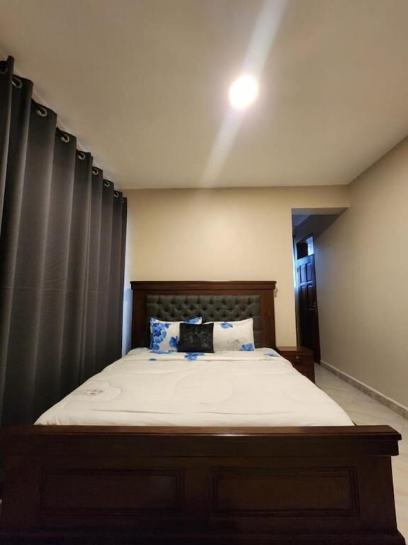 Pembeni River House