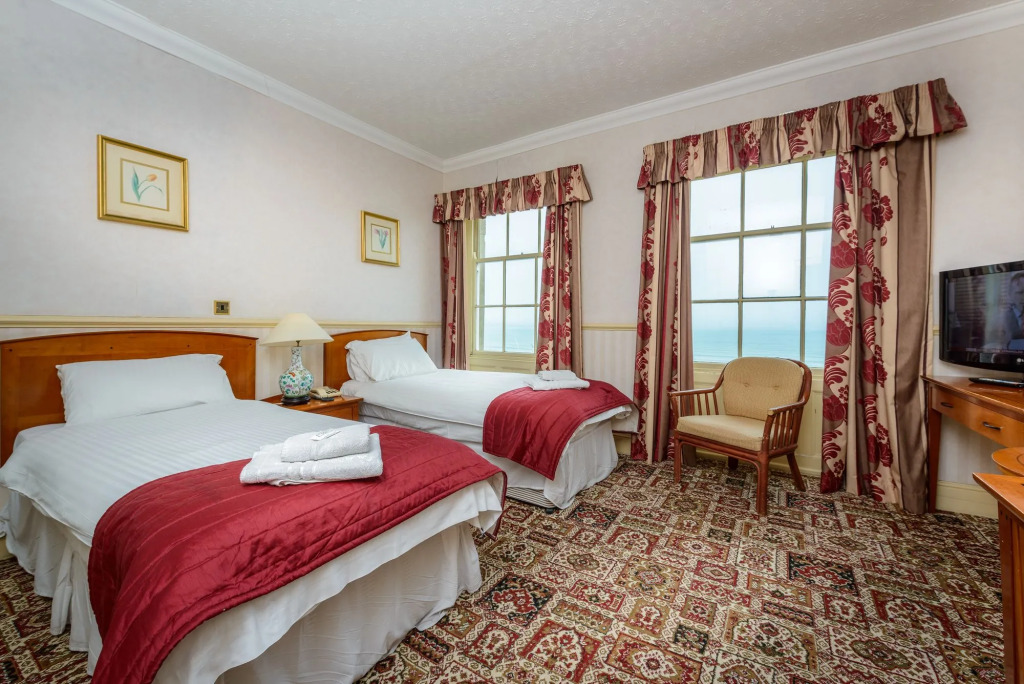 Russell Hotel