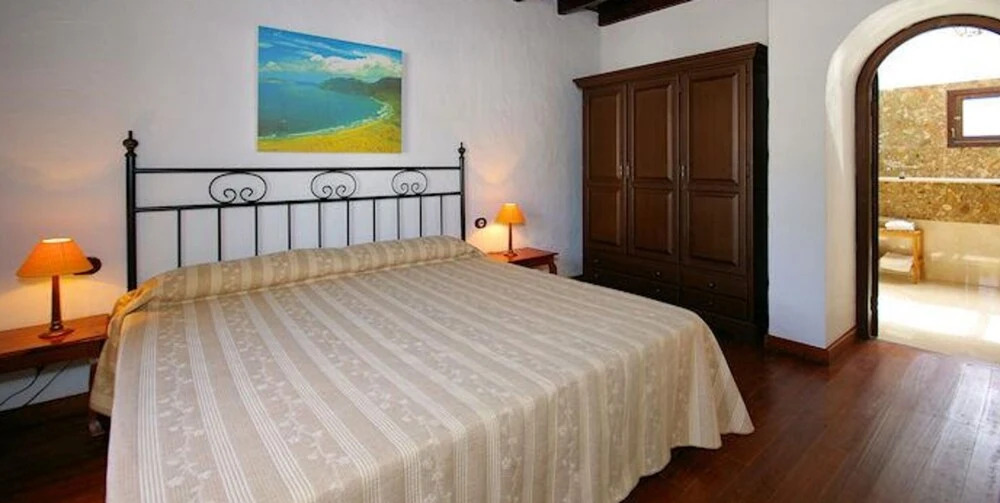 Villa - 3 Bedrooms with Pool - 103089