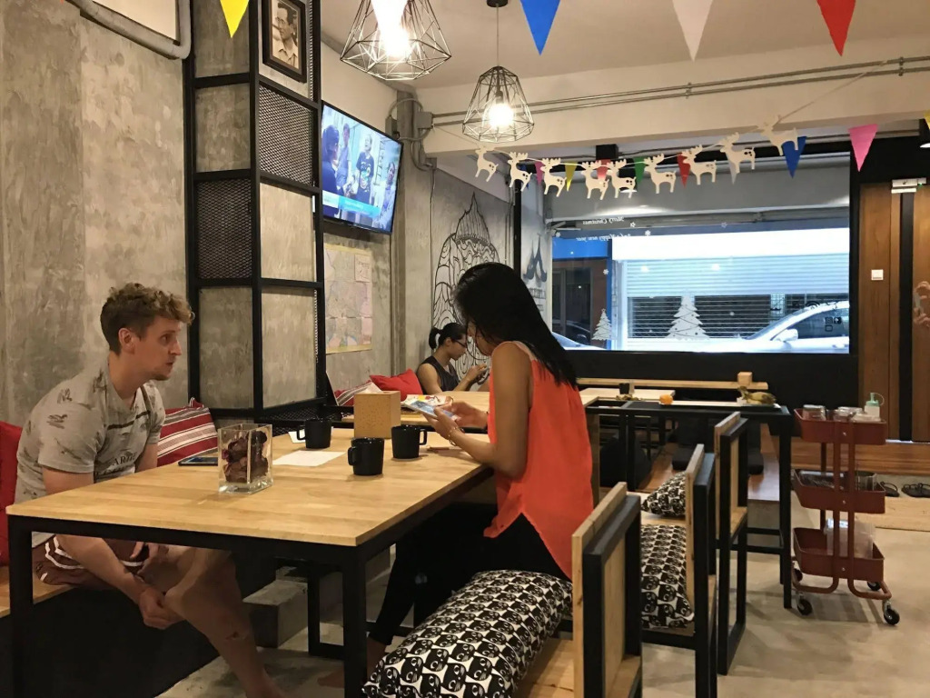 Plubpla Hostel