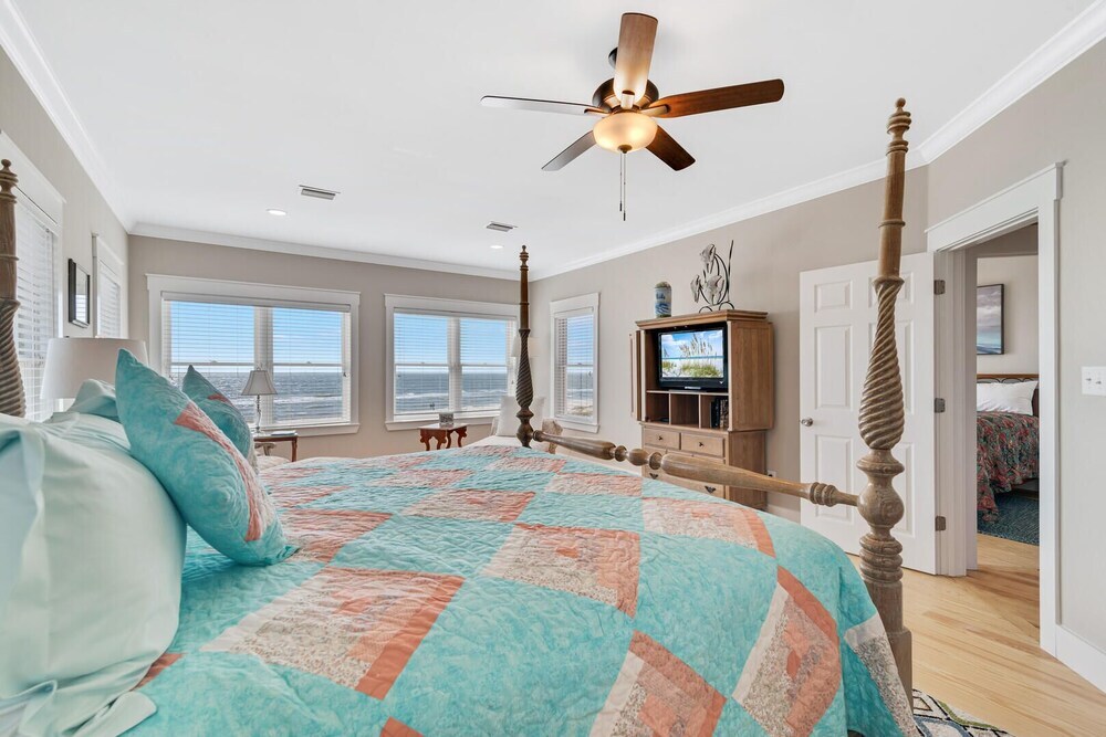#11 Sea Turtle East