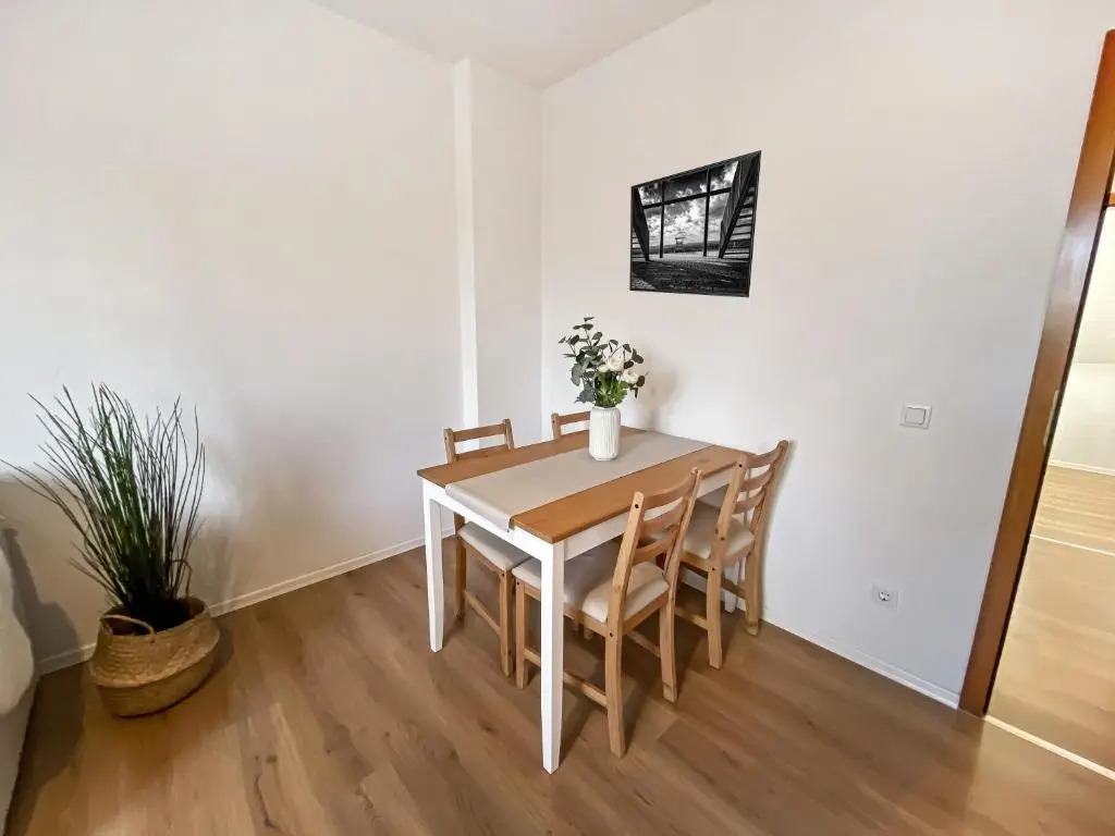 MILPAU Buer 2 - Modernes Apartment mit Queensize-Bett, Netflix, Nespresso, Waschmaschine & Smart TV