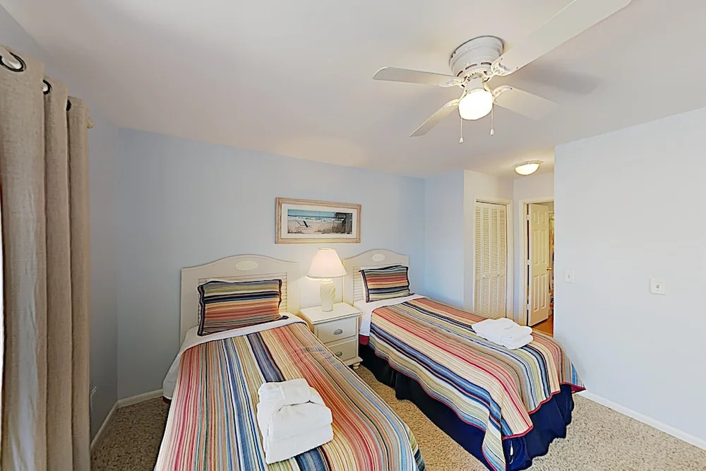 New Listing! Updated All-Suite Tennis Villa - Pool condo
