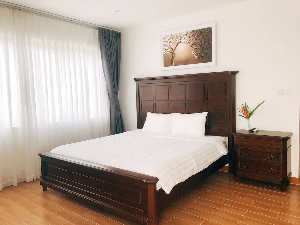 The Lam Resort