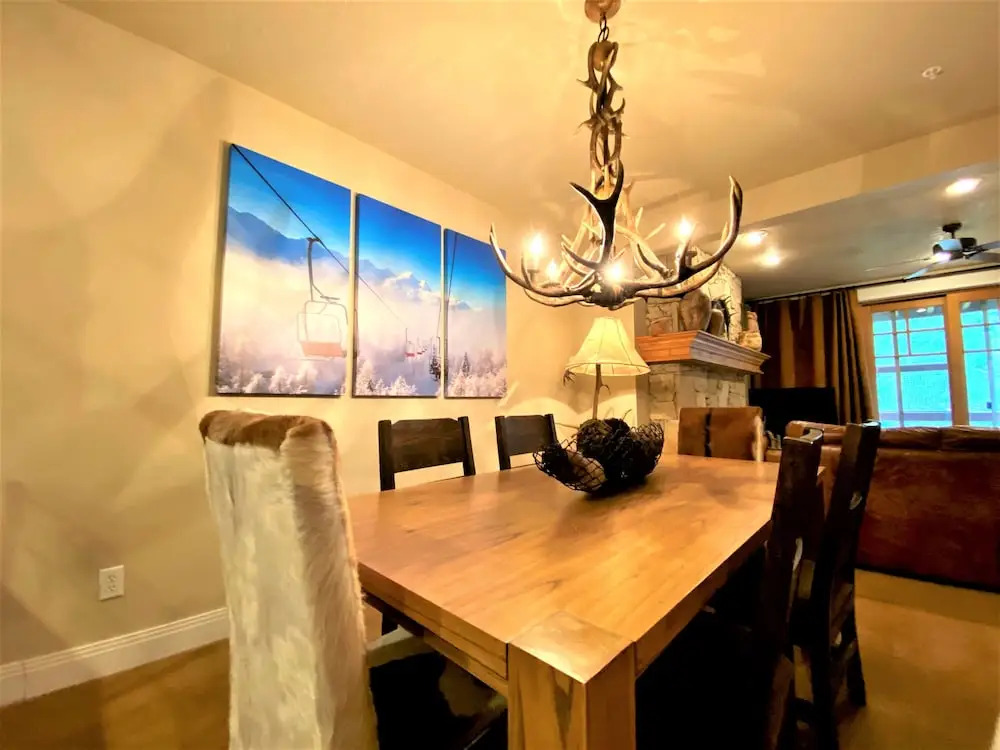 Town Pointe B203 3 Bedroom Condo by RedAwning