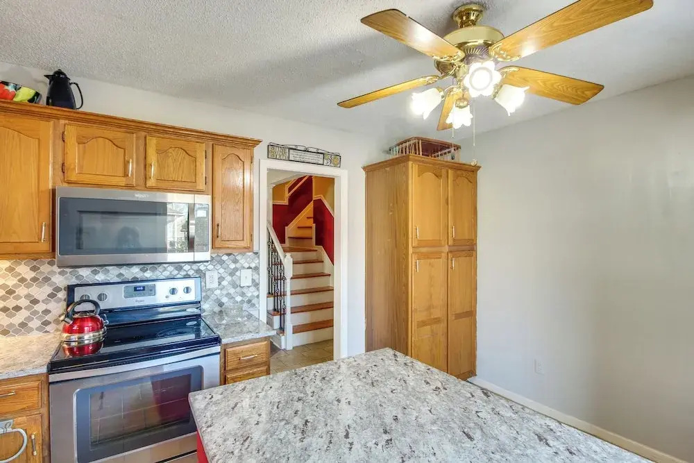 Central Kansas City Home < 3 Mi to Downtown!