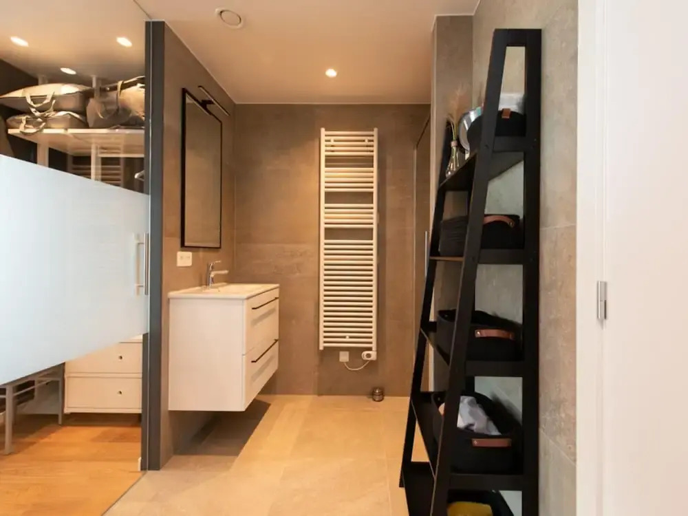 Central Apartment in Ostend Near Beach