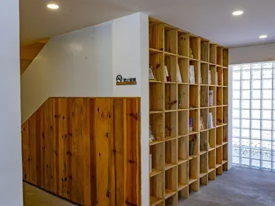 Dali House Shangshi Cliff Sea View Homestay (Erhai Wenbi Village Shop)