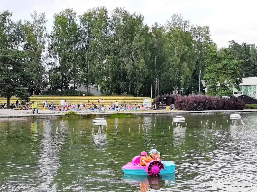 Kirjokansi Tapiola