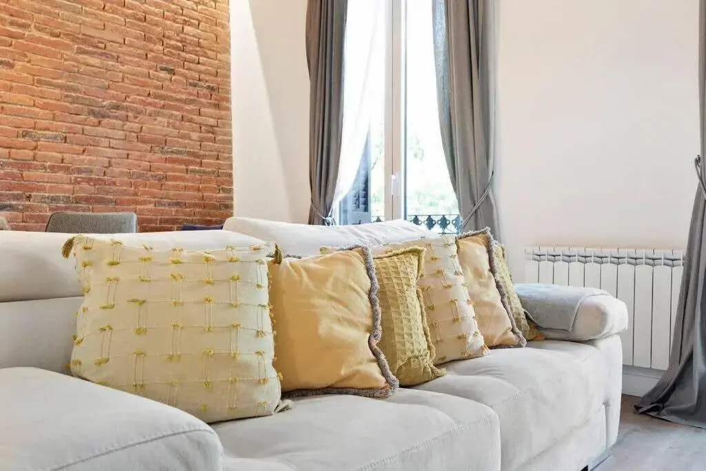 Arc de Triomf Luxury Modern 2-Bedroom 2-Bathroom