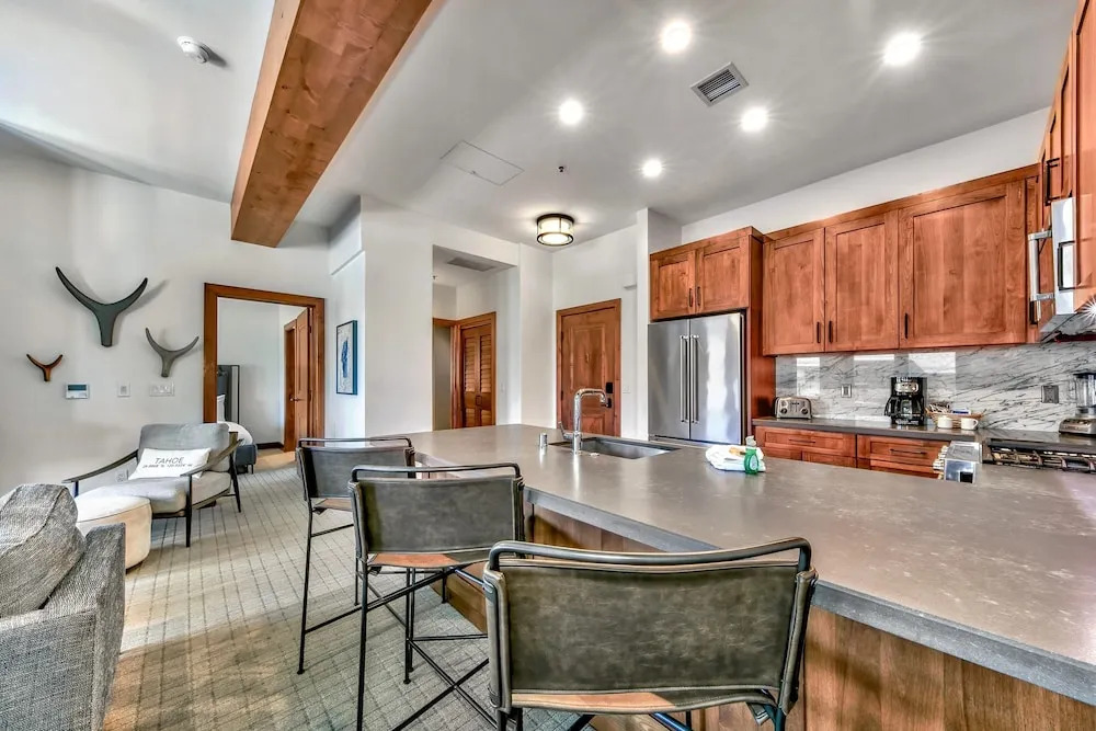 Luxury 2Br Residence Steps From Heavenly Village & Gondola Condo