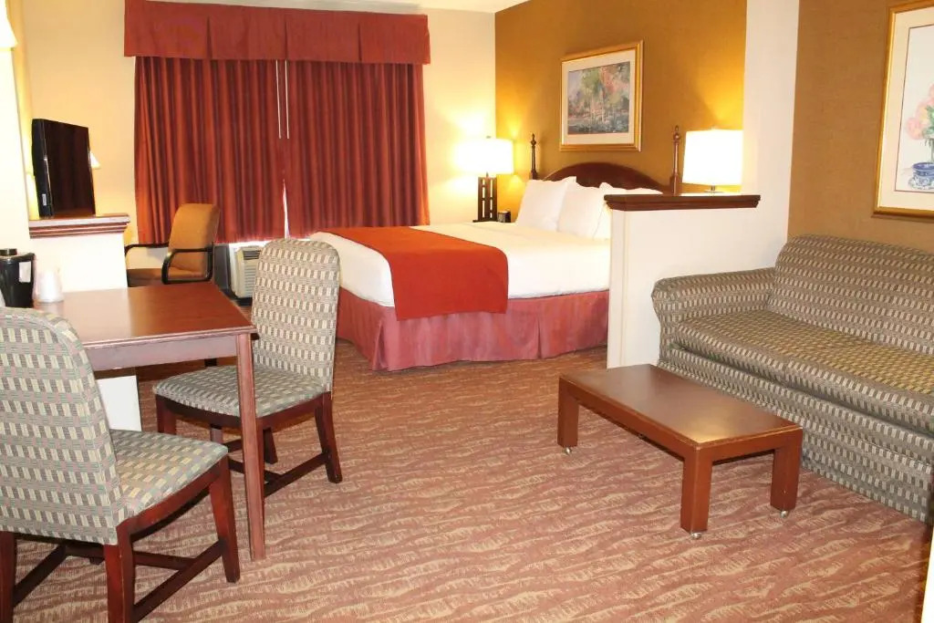 Auburn Place Hotel & Suites Paducah