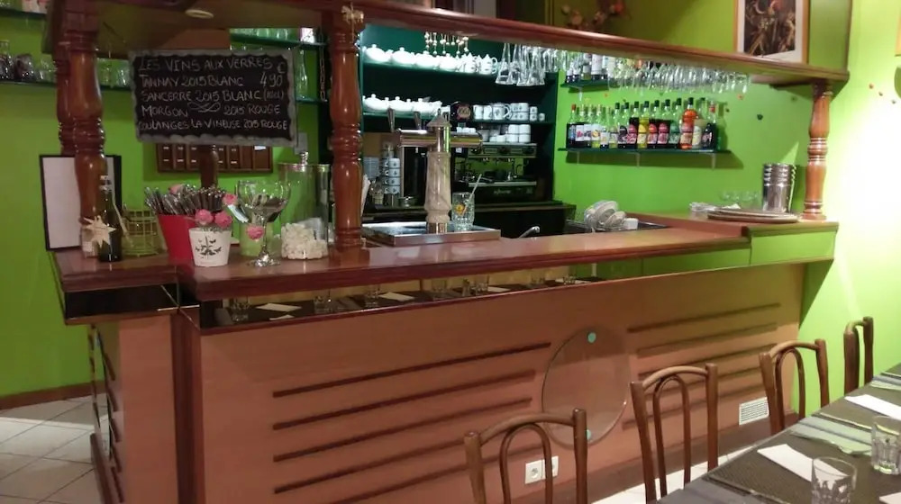 Logis de LEurope Restaurant Le Cepage