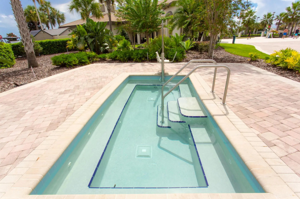 Magical Muggle Mansion Pool Spa Sleeps 23