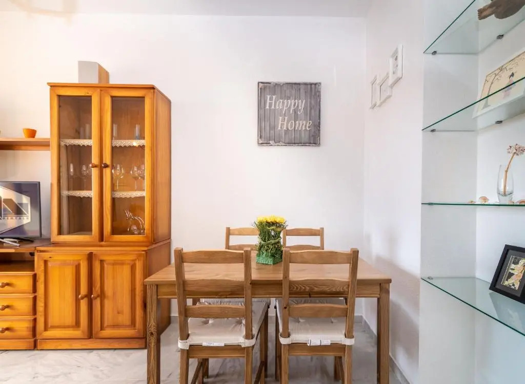 Well-located & Nice Views 2BDR Apt in Los Álamos