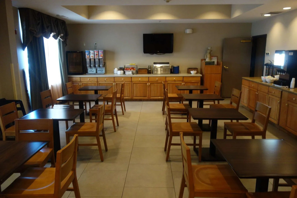 Red Roof Inn PLUS & Suites Birmingham - Bessemer