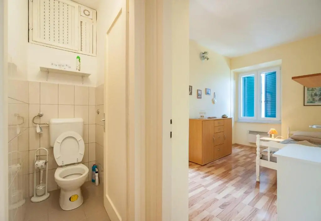 Vera Apartments with Sea view and Old town view