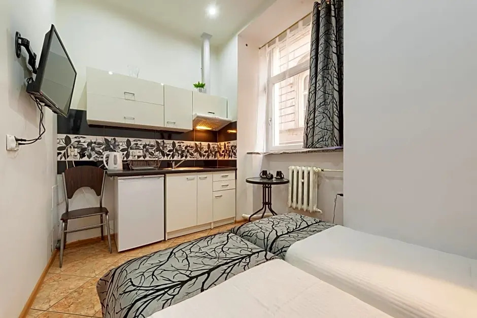 hostelswidnicka24