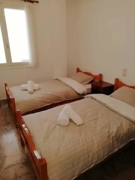 Spacious 3 Bedroom 5bed Apartment - Adults Only